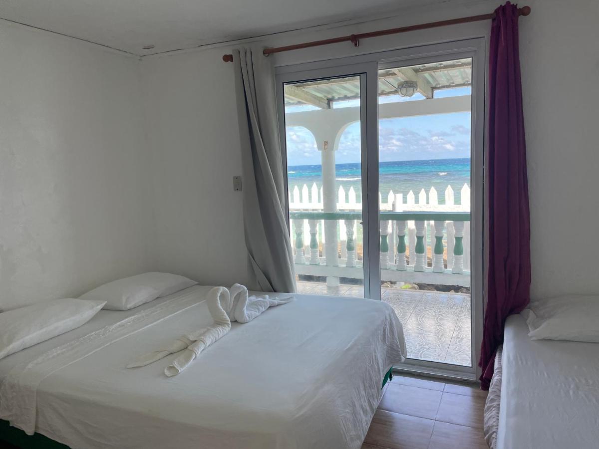 The Wave Hostel Corn Island Brig Bay Zewnętrze zdjęcie