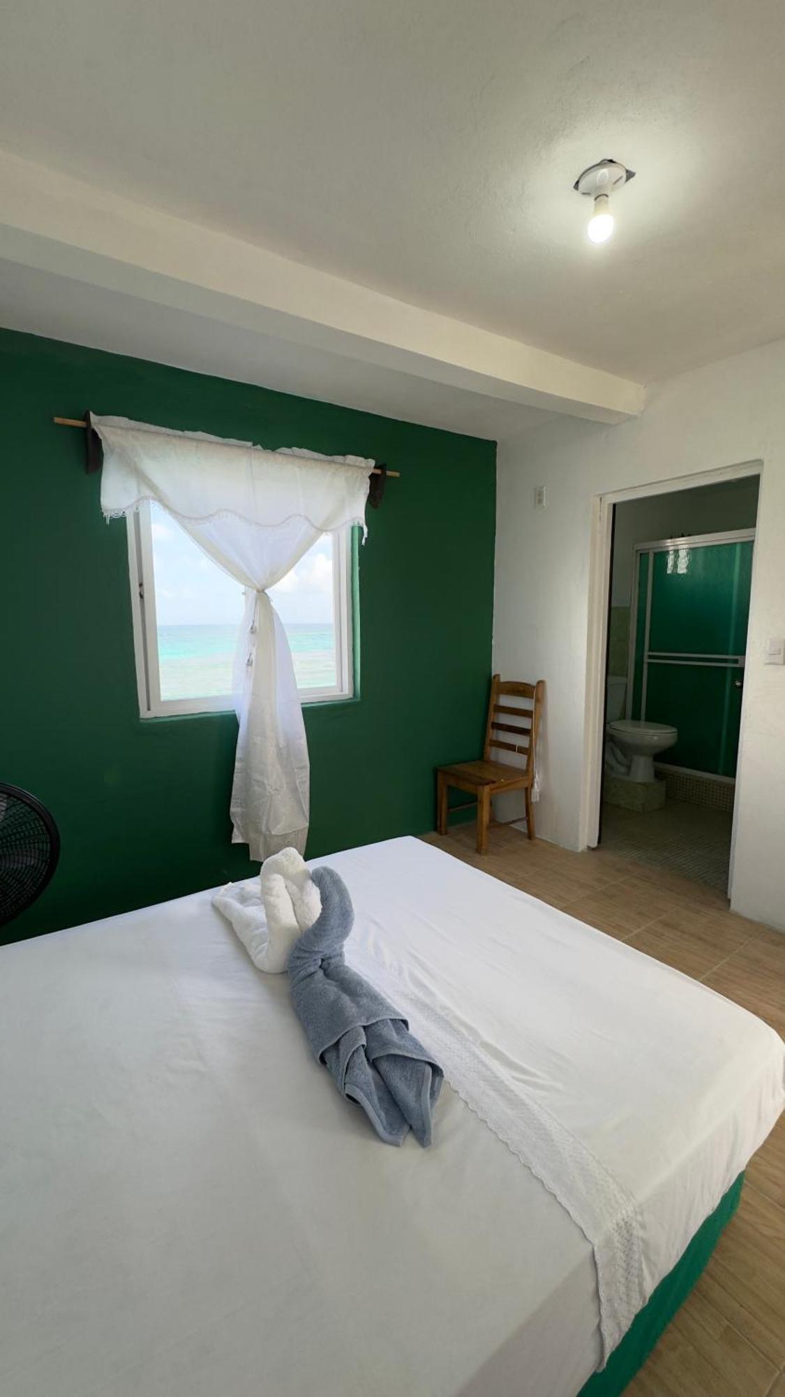 The Wave Hostel Corn Island Brig Bay Zewnętrze zdjęcie